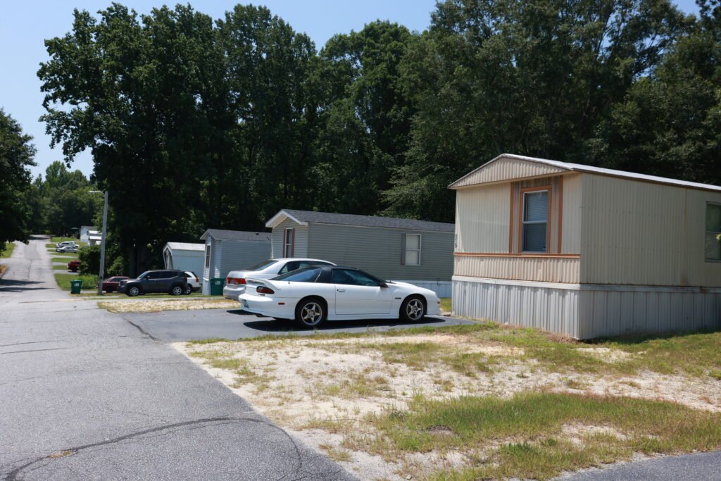 Manufactured homes for rent, safe, mhp, homes, Parakeet Communities, Fox Creek