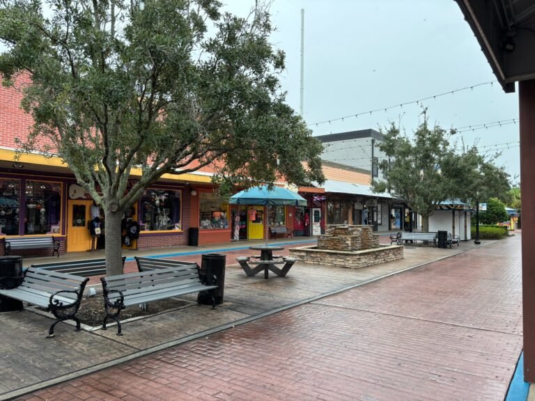 living, mhp, Manufactured homes, Manufactured homes for rent, modern, caption