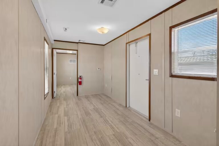 getVxTIU, mhp, safe, Manufactured homes for sale, Parakeet Communities, comfortable